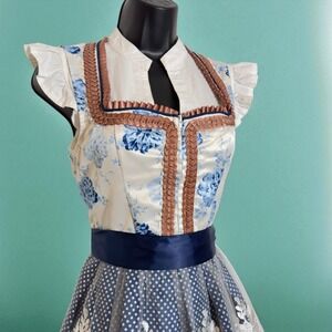 New Large Oktoberfest Blue Floral Lace Dirndl Dress Bavarian German‎ Trachten